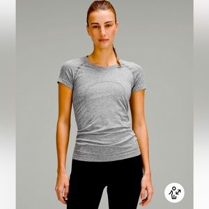 Swiftly Tech Short-Sleeve Short 2.0